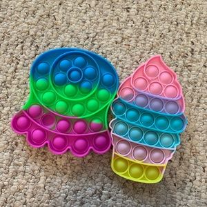 Set of 2 Pop-It’s
